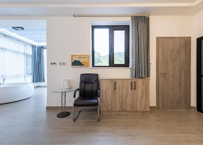 Mutianyu Great Wall Jingshan First House Boutique B&B